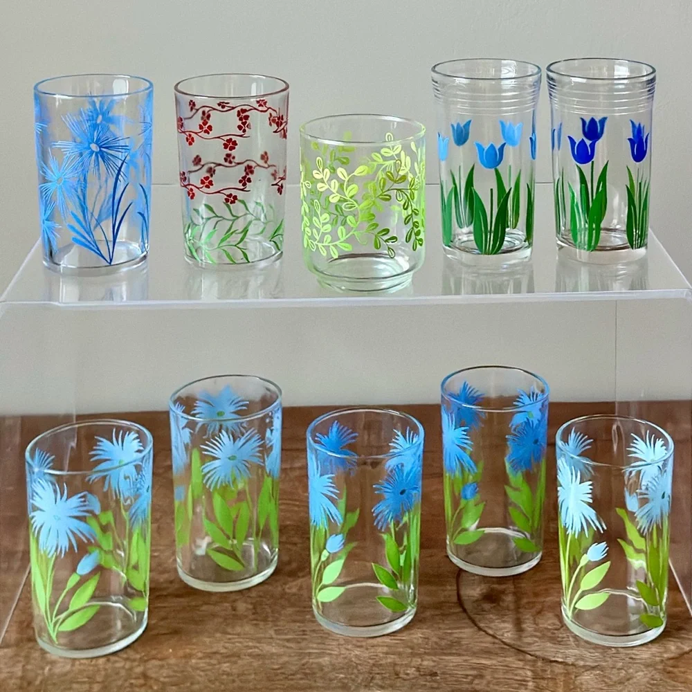 Vintage Leaf Pattern Juice Glasses Retro Drinkware Collectible